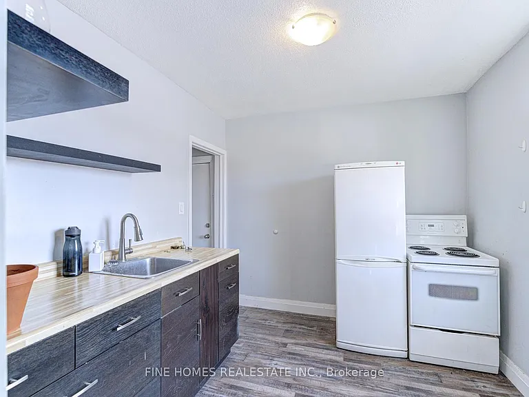 1762 Keele St #5 — Photo 8