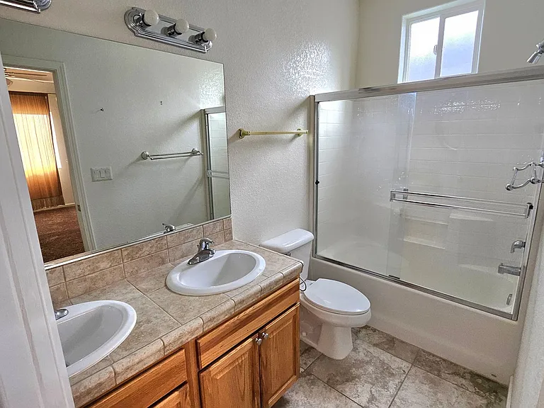 9578 Village Pkwy — Photo 17