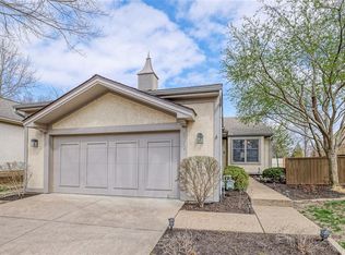 12712 Cambridge Ln, Leawood, KS 66209