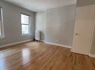 856 8th Ave APT 2B, New York, NY 10019