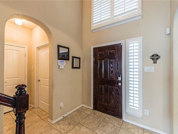 3rd image of 312 Delgany Trl