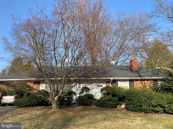 18809 Stoneyhurst St, Olney, MD 20832