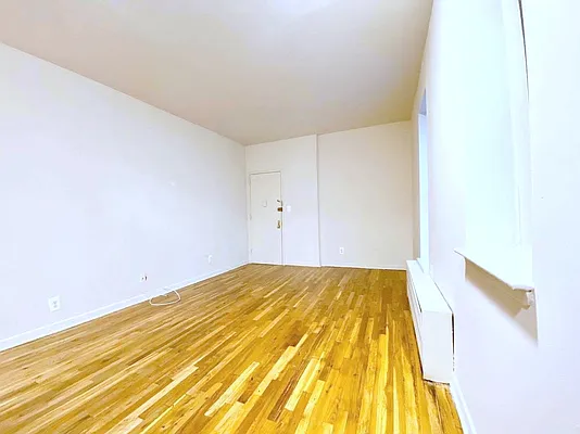 Rented by Manhattan Spaces | media 16