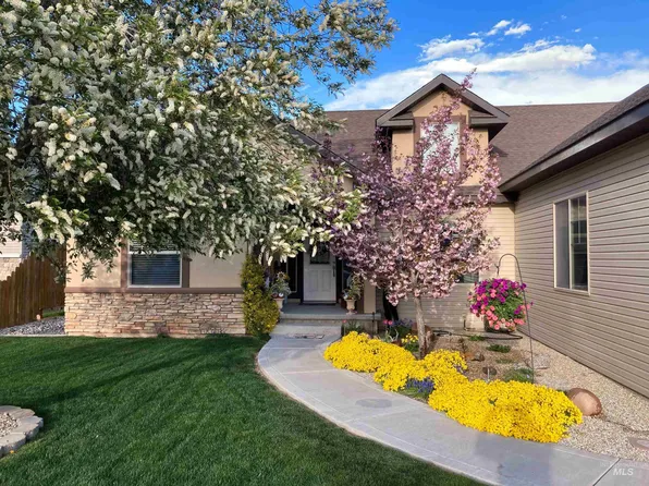 1446 Spring Ct, Jerome, ID 83338