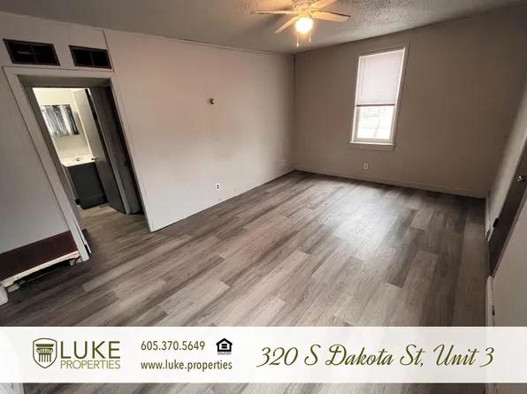 320 S Dakota St #3, Canton, SD 57013