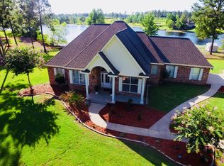 24 Lynne Dr, Carriere, MS 39426