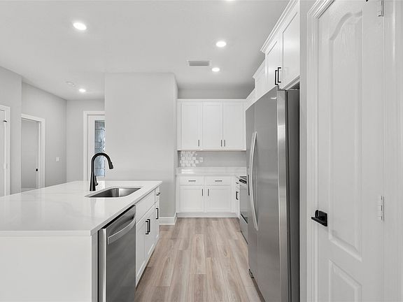 5th image of 1821 Gaiety Way