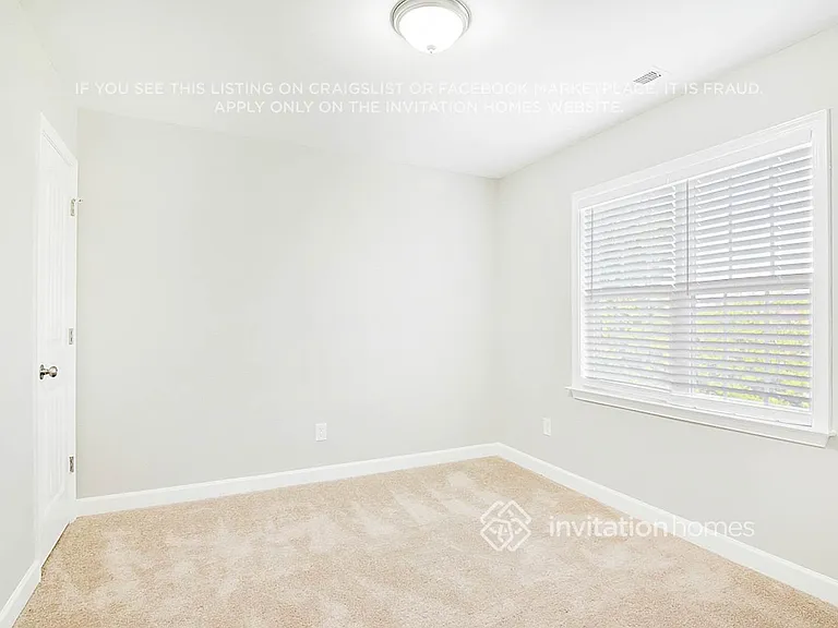 109 Woodsorrell Ct — Photo 12