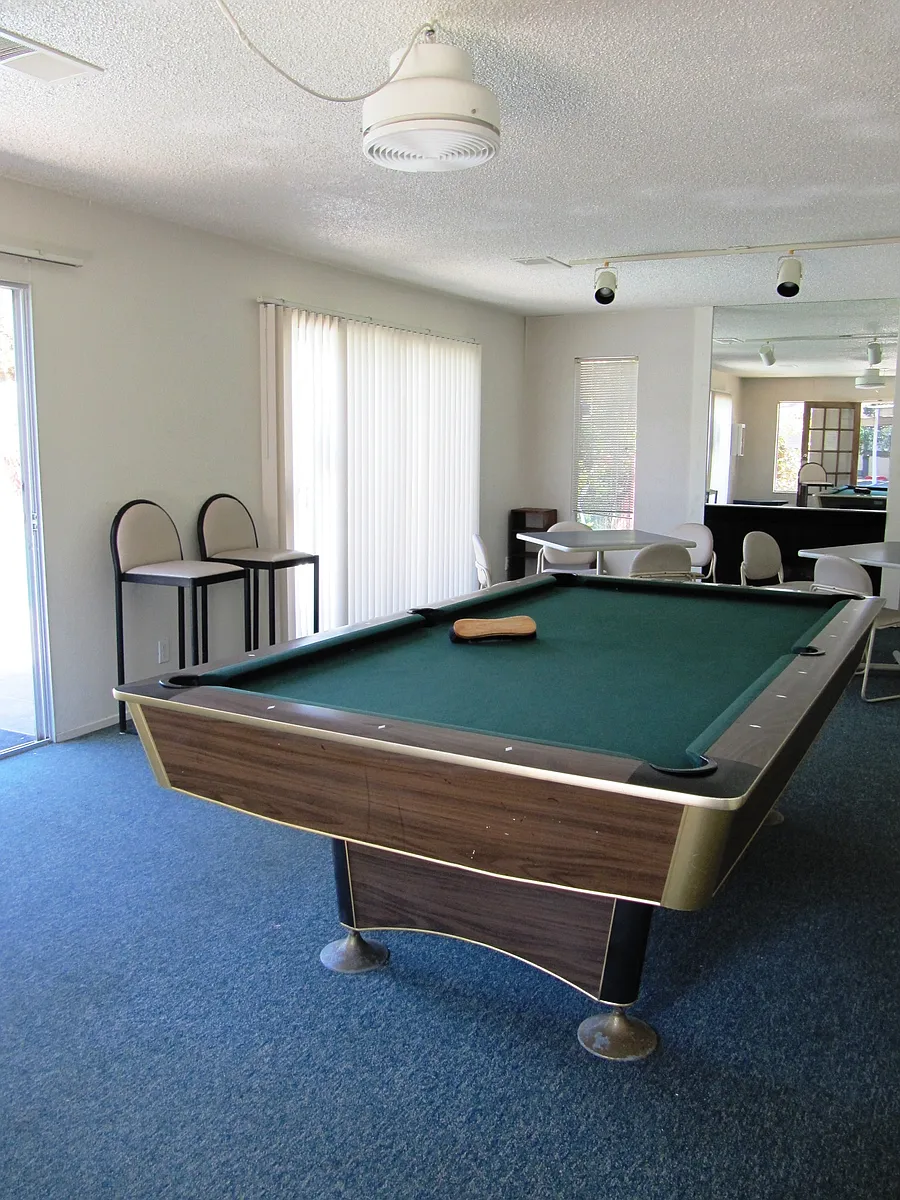Building Photo - Crestview Apartments