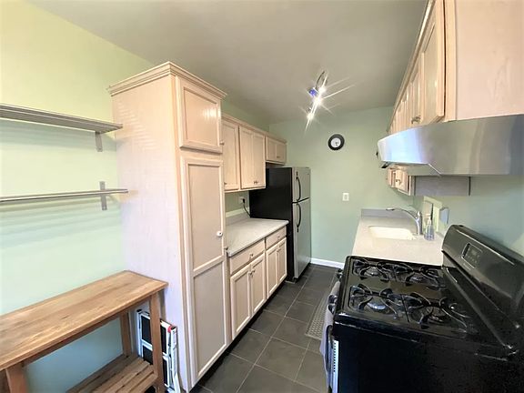 4th image of 58-53 246th Cres #1