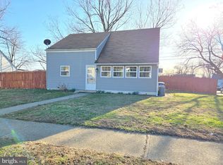 908 Sutters Mill Ln, Temple, PA 19560