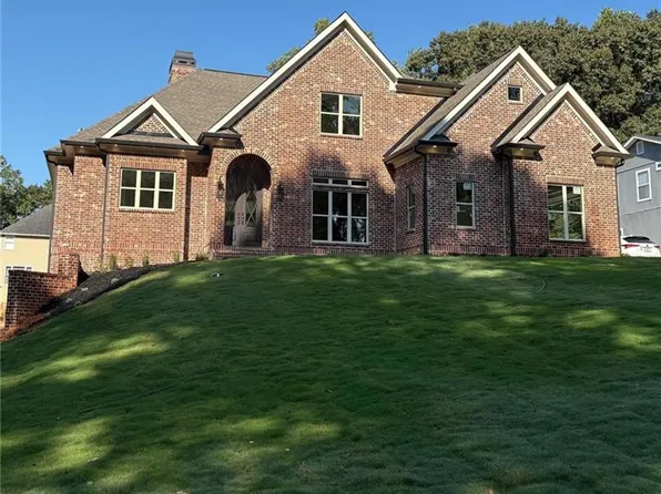 133 W Putnam Ferry Rd, Woodstock, GA 30189