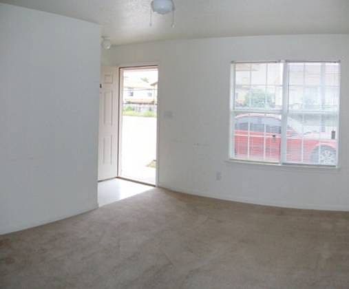002_Living room_07092021