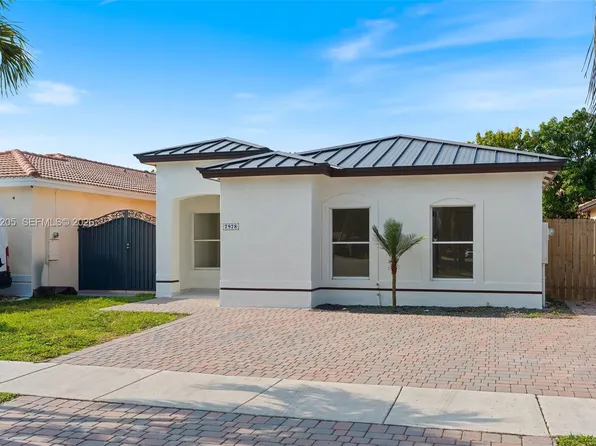 7978 NW 200th St, Hialeah, FL 33015
