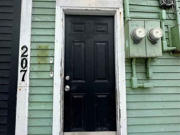 207 B New Gower Street, St. John's, NL A1C1J8