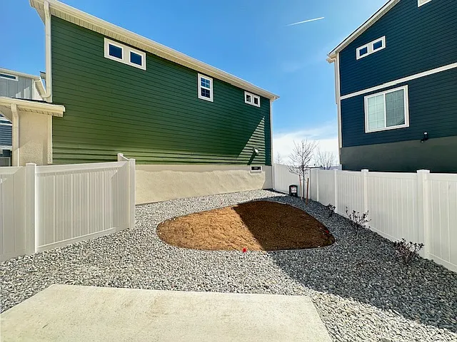 22013 E 38th Pl — Photo 15