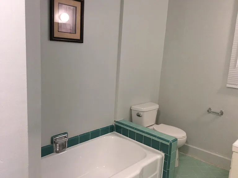 508 Midvale Ave #500 — Photo 5