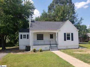 409 Pine St, Greer, SC 29650