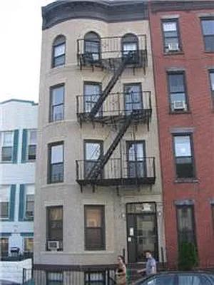 Sold by R New York | media 2