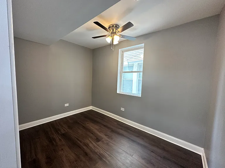 2553 W 45th St #1 — Photo 11