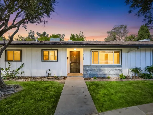 810 E Washington Ave E Unit E, Escondido, CA 92025
