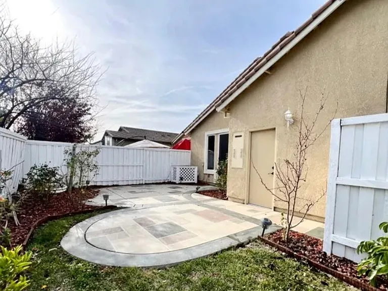3786 Kos Island Ave — Photo 2