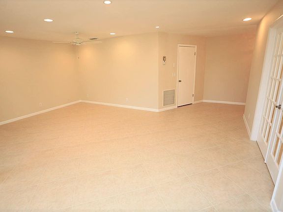 5th image of 5920 Forest Grove Dr APT 1