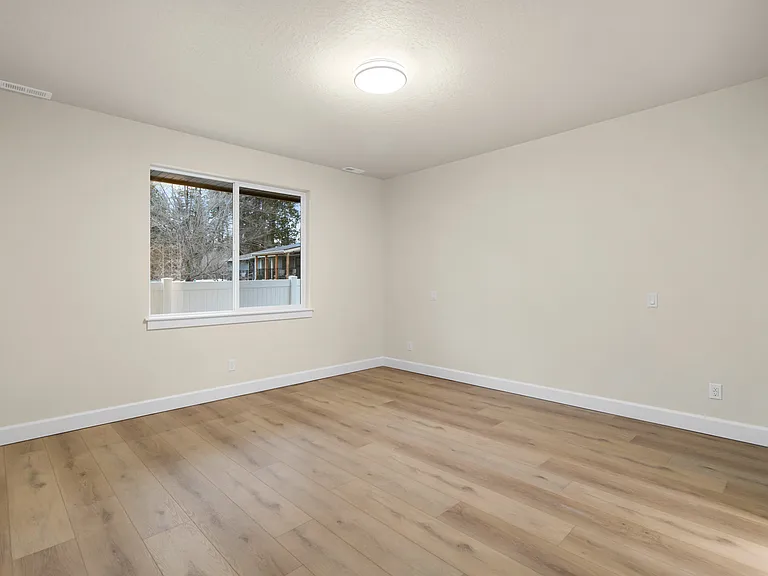 2411 E Kinglet Ln — Photo 23