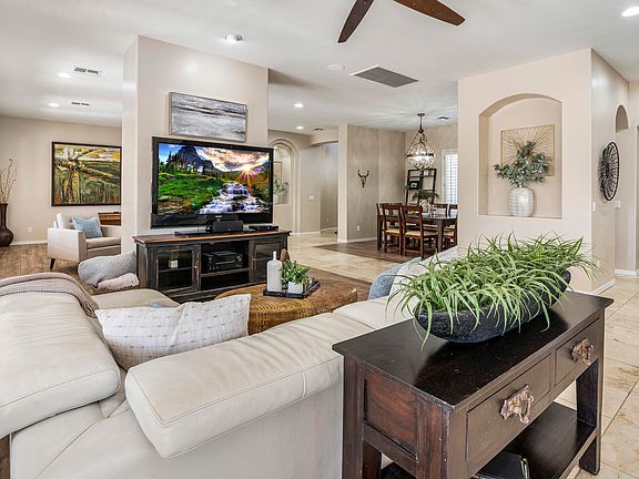 3rd image of 3963 E Nocona Ln