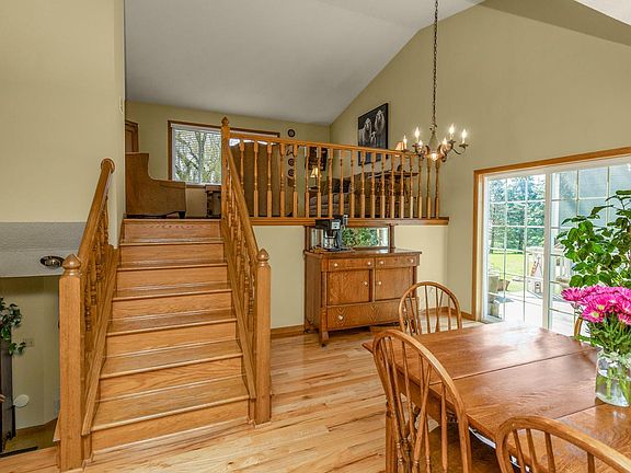 4th image of 15873 Fremont Ave NW