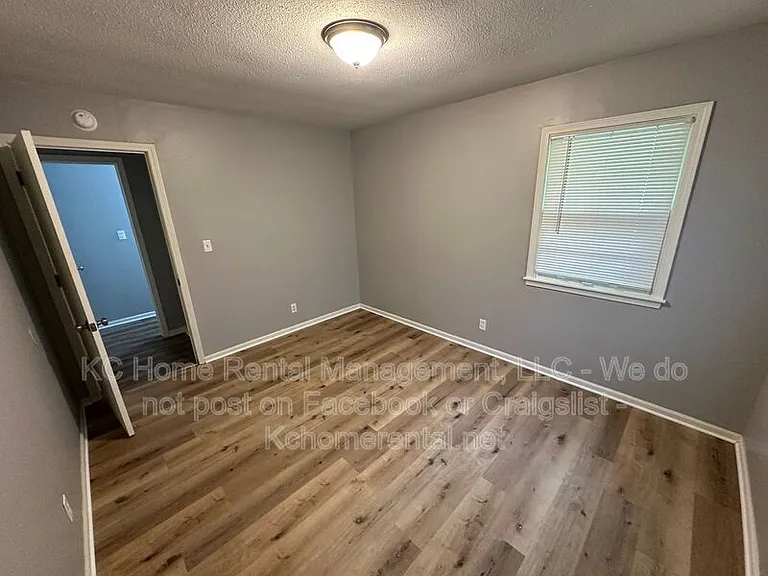 3028 N 71st St — Photo 13