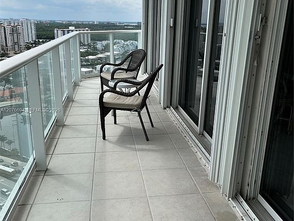 3rd image of 16485 Collins Ave APT 2538