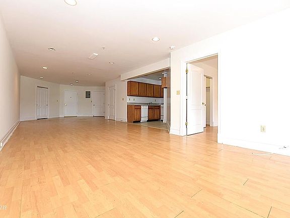 3rd image of 1919 24th Ave APT L417