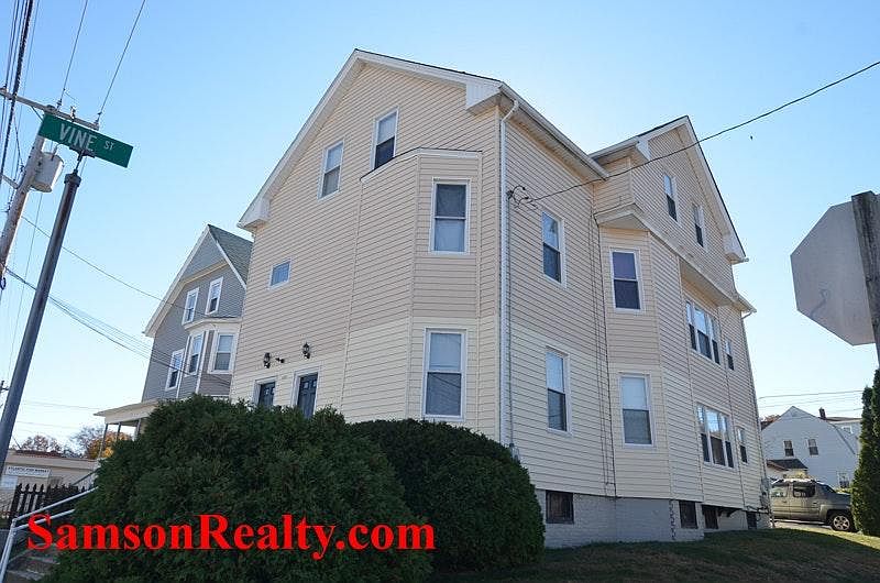 1st image of 115 Waterman Ave APT 3
