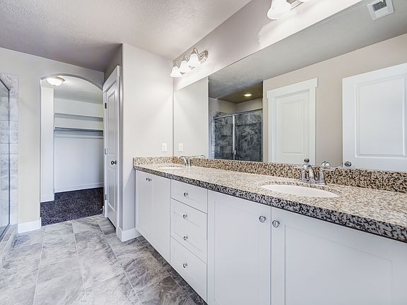 4th image of 4419 W Glendon Dr #Basement