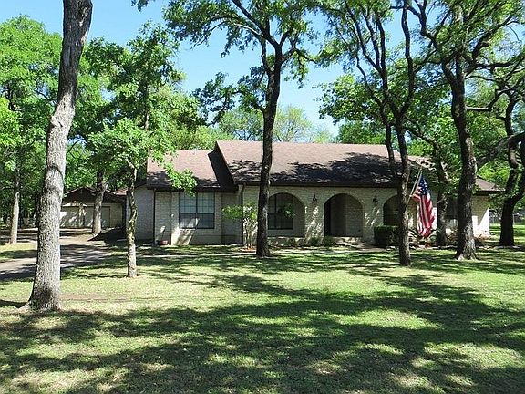 2nd image of 243 Mesa Dr