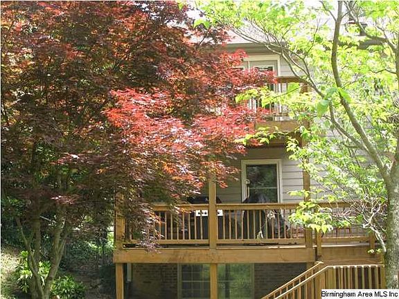 3rd image of 284 Laredo Dr