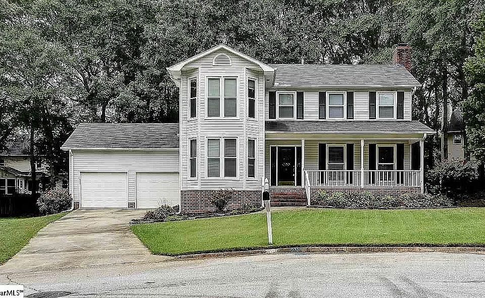 2nd image of 5 Oliver Ct