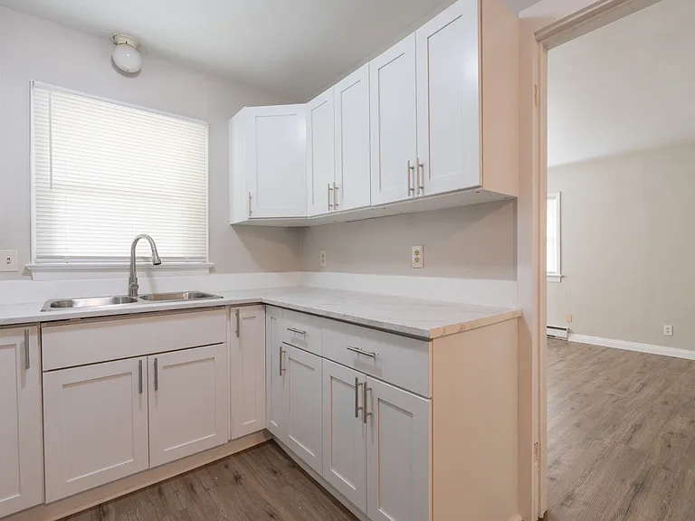 344 Woodview Ave #A — Photo 11