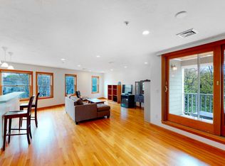 355 Washington St #3, Somerville, MA 02143