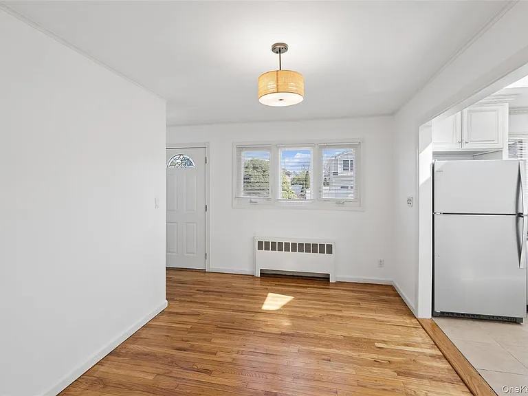 31 Evelyn Ln — Photo 11