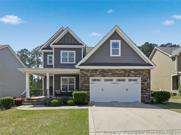 95 Valley Brook Ln, Spring Lake, NC 28390