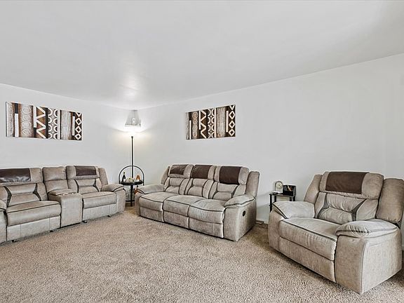 4th image of 2013 Country Club Dr APT 22