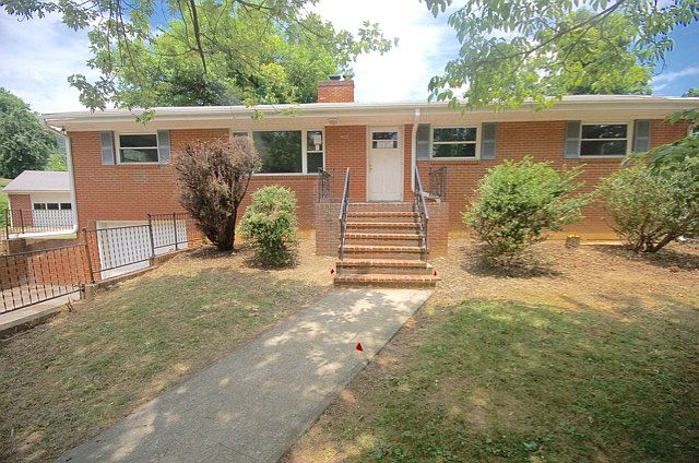 1st image of 1615 Longview Ave