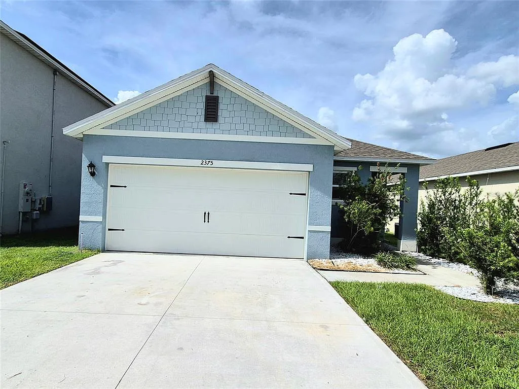 3 bed, 2.0 bath, 1516 sqft, $2,000 — Photo 1