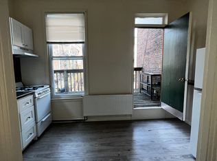2015 Green St APT 2R, Philadelphia, PA 19130