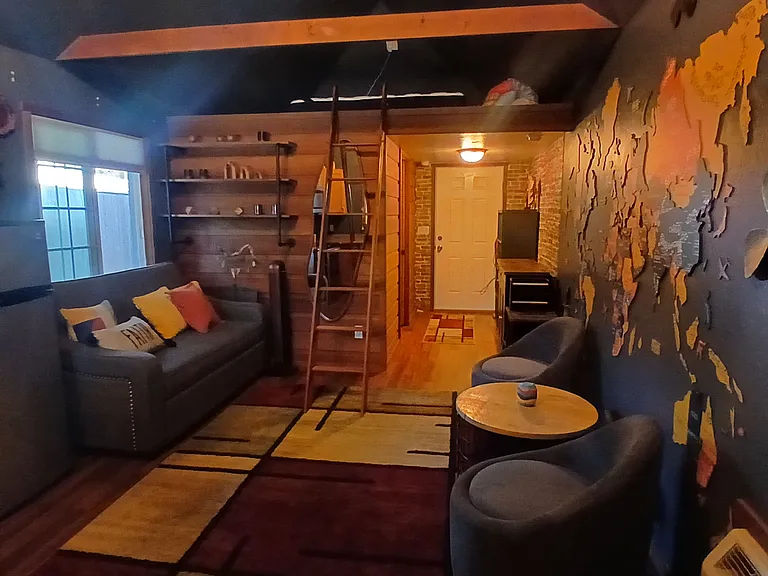 1 Duquesne Ave — Photo 5