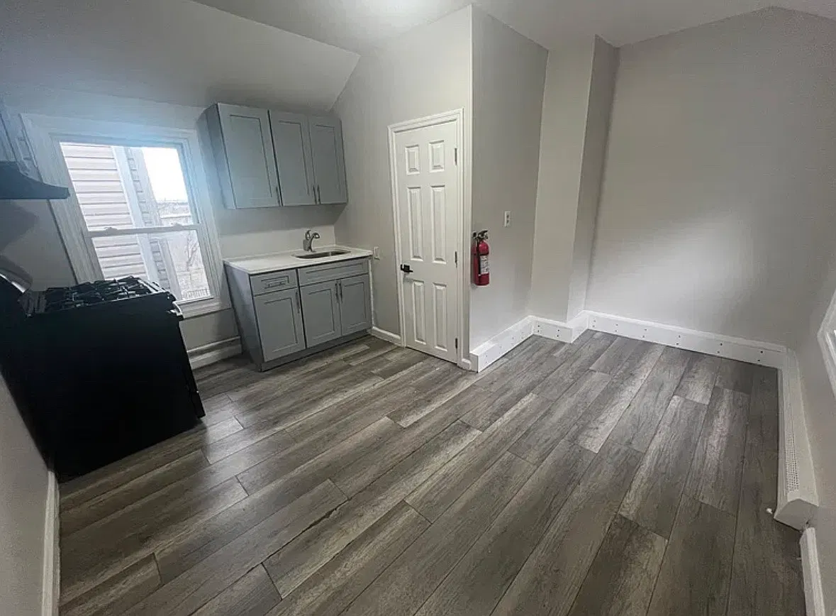 2 bed, $1,800 — Photo 2