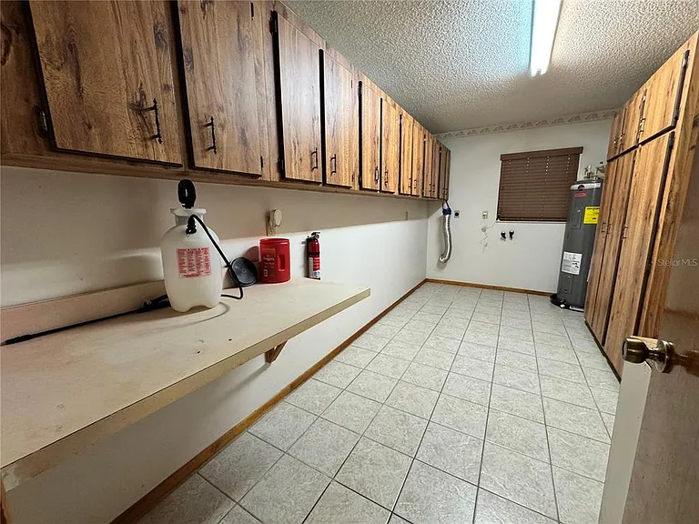 8225 E Highway 25 — Photo 28