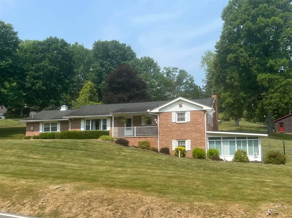 837 Country Club Rd, Clarksburg, WV 26301